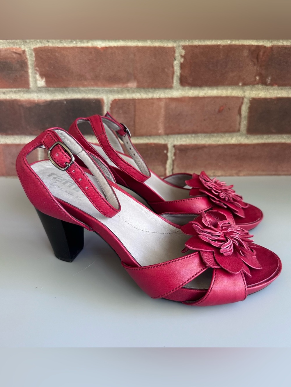 Umberto Raffini Signature Womens 37 red Suede Floral Ankle Strap Heels US 6.5-7.